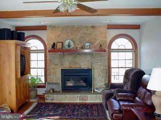 235 Valley View Road Riegelsville, PA 18077 - Photo 4 of 6