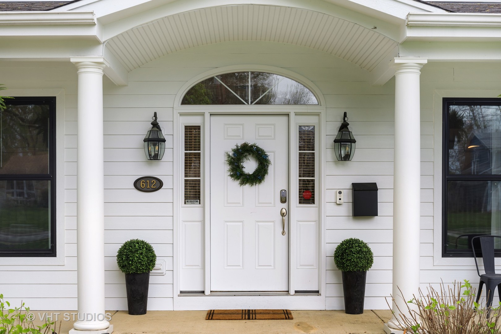 612 Pershing Avenue Wheaton, IL 60189 - Photo 2 of 41