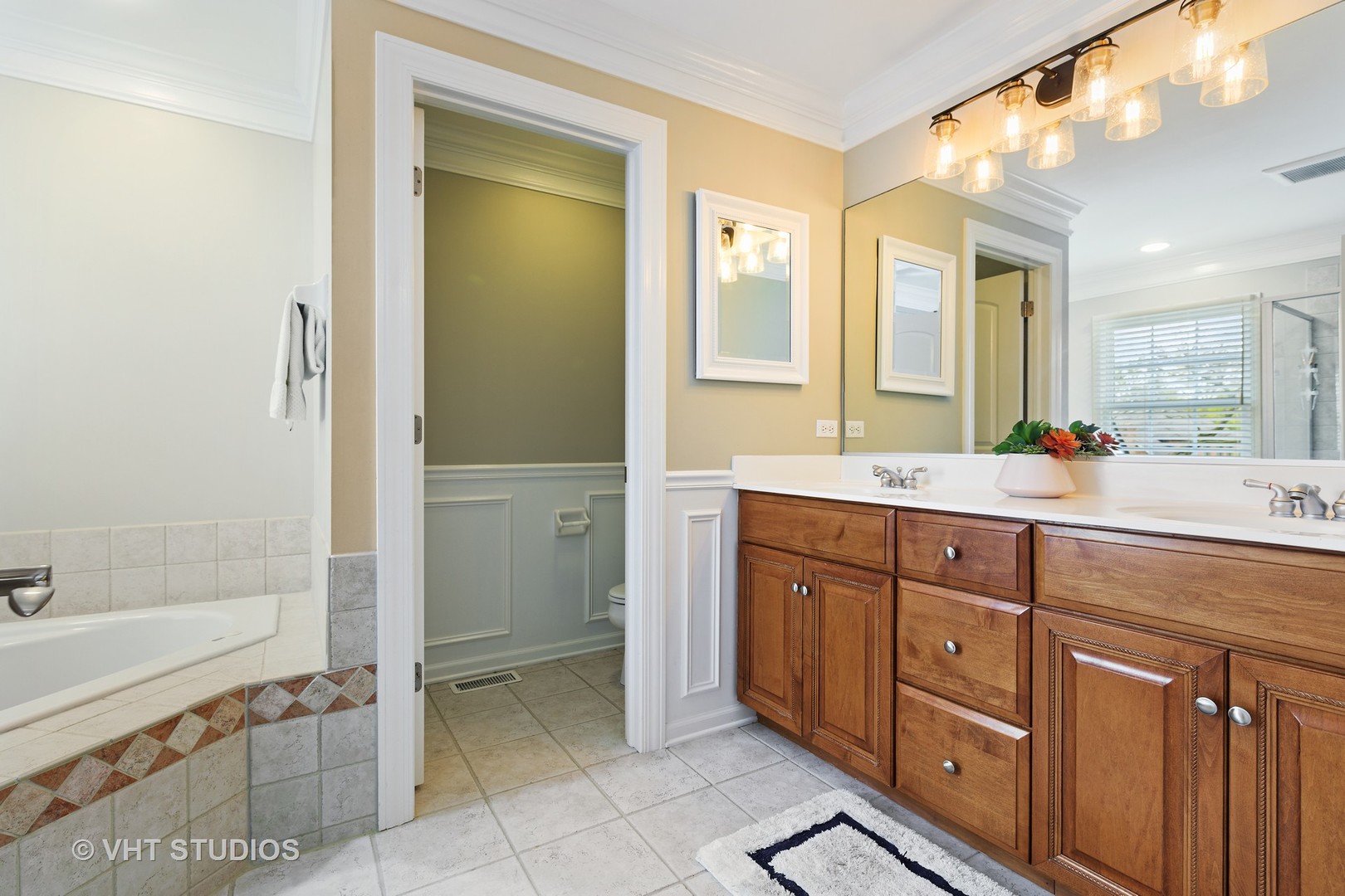 612 Pershing Avenue Wheaton, IL 60189 - Photo 21 of 41