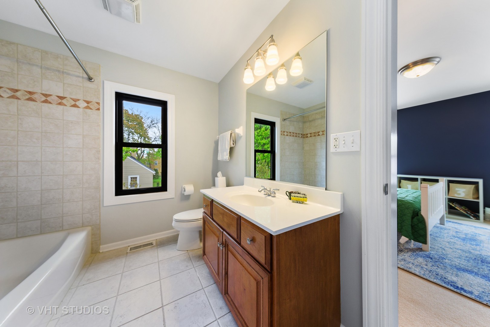 612 Pershing Avenue Wheaton, IL 60189 - Photo 27 of 41