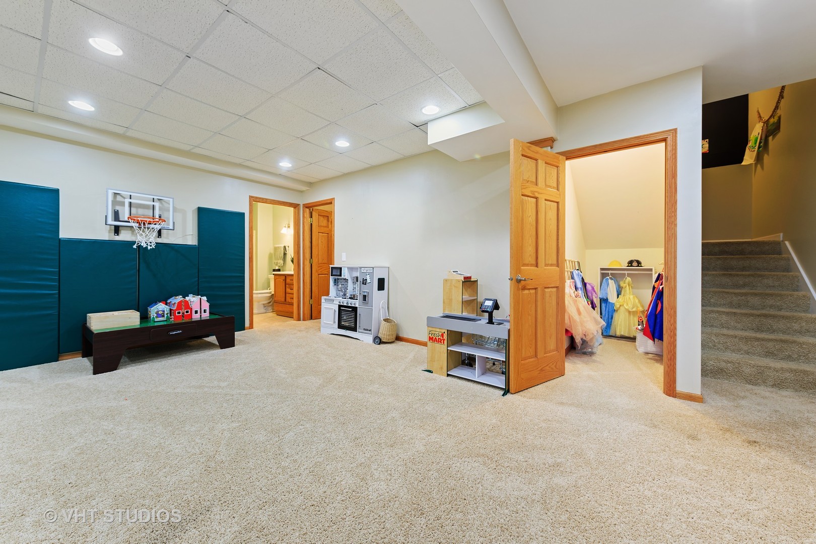 612 Pershing Avenue Wheaton, IL 60189 - Photo 30 of 41