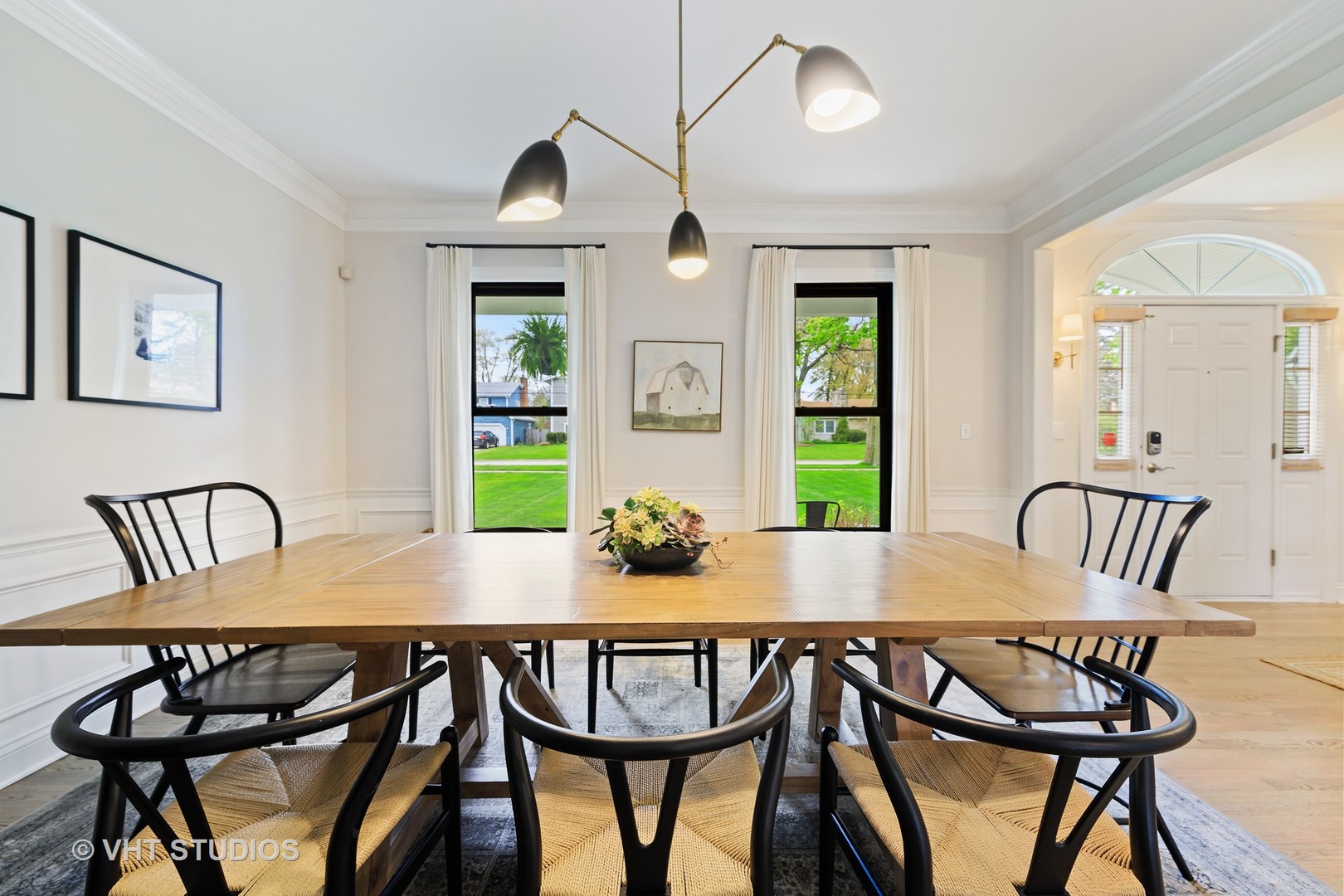 612 Pershing Avenue Wheaton, IL 60189 - Photo 4 of 41