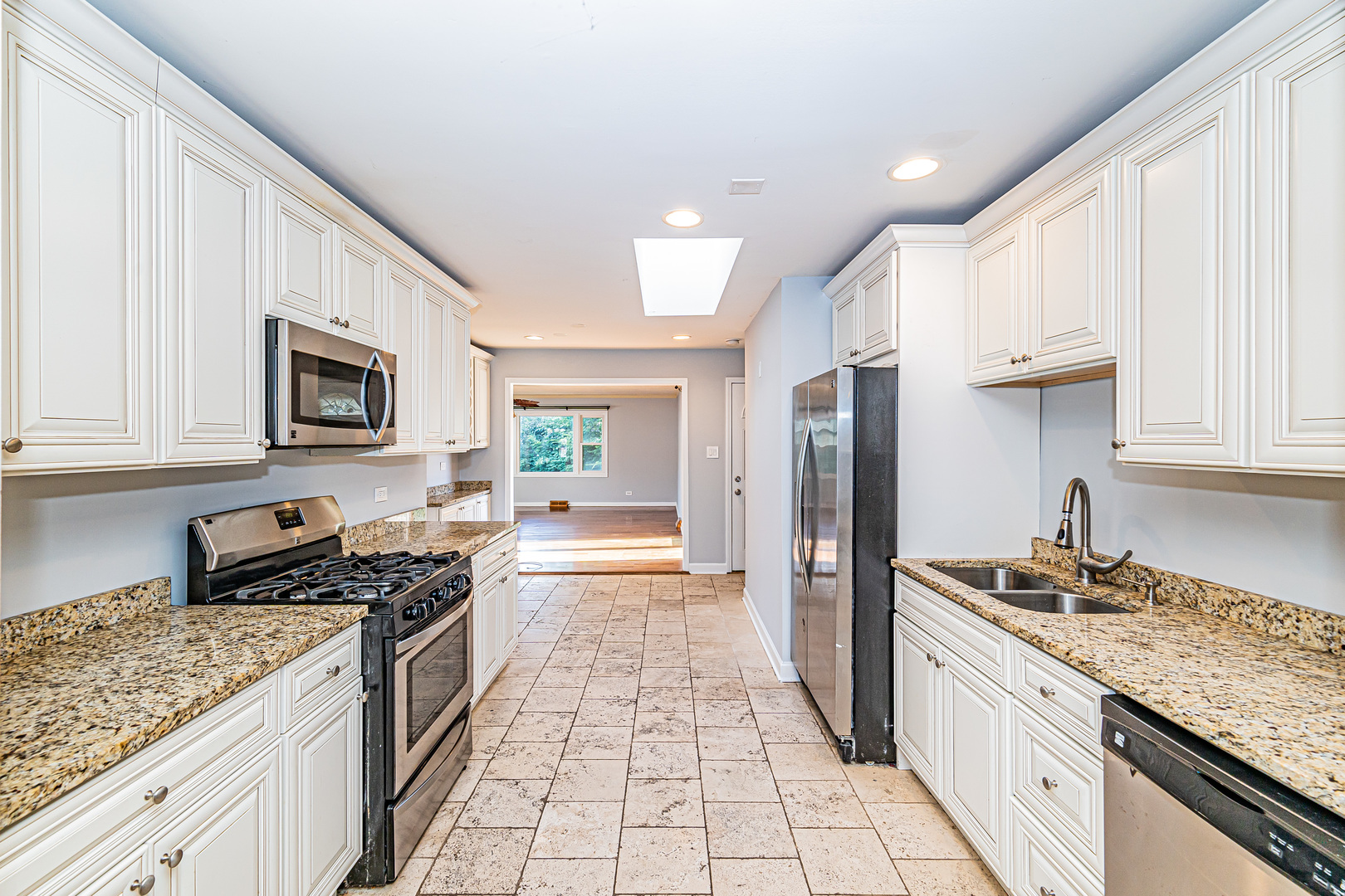 1767 East Cree Lane Mount Prospect, IL 60056 - Photo 4 of 33