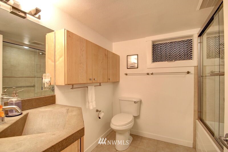 3717 R Avenue Anacortes, WA 98221 - Photo 23 of 25 Gallery Image 23