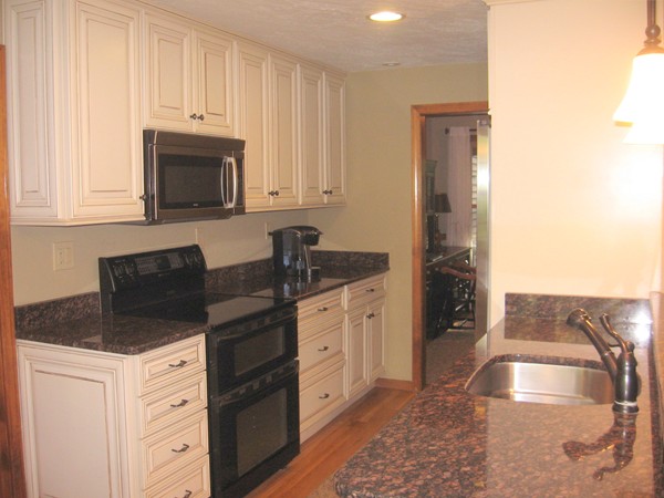 7 Anthony Road Hopedale, MA 01747 - Photo 4 of 18 Gallery Image 4