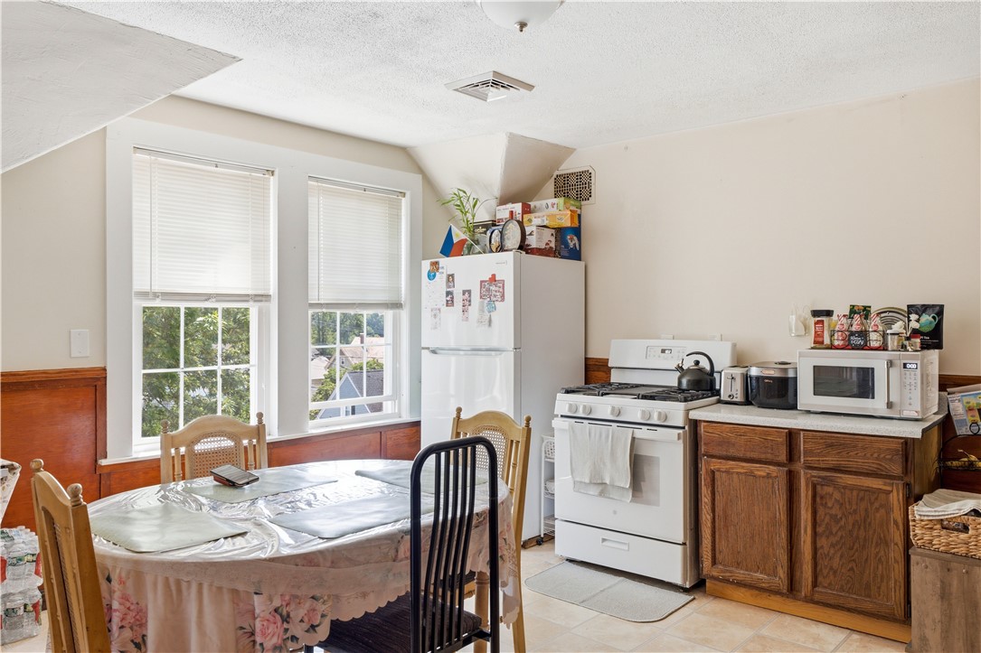 507 Summer Street Woonsocket, RI 02895 - Photo 34 of 38