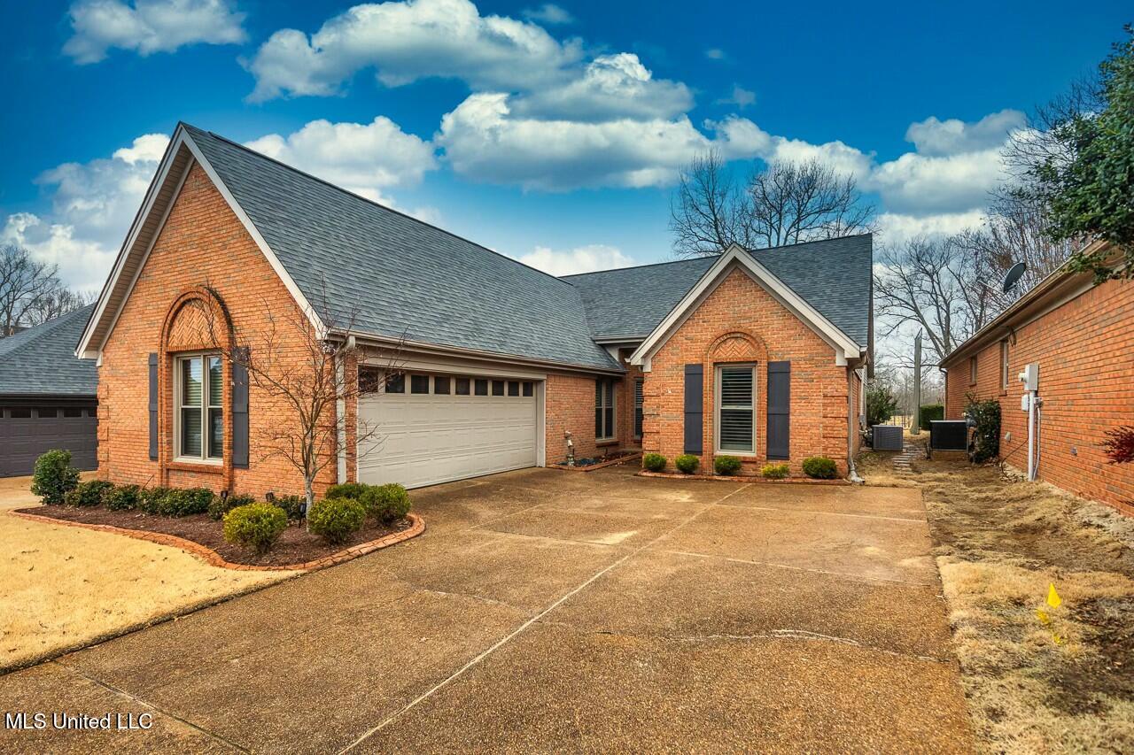 6480 Masters Drive Olive Branch, MS 38654 - Photo 2 of 29 tempImageLBtAbd