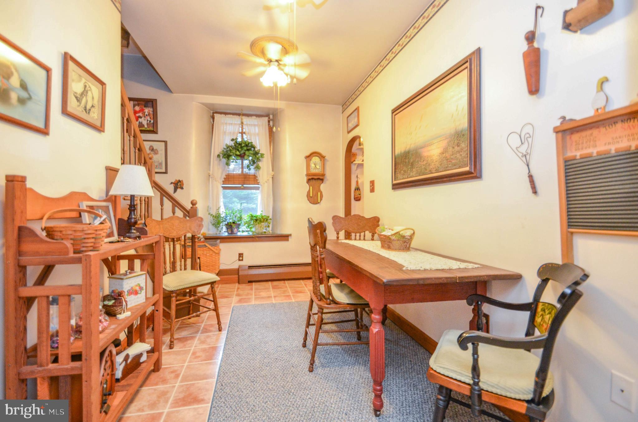 487 Walnuttown Road Fleetwood, PA 19522 - Photo 5 of 23 Gallery Image 5