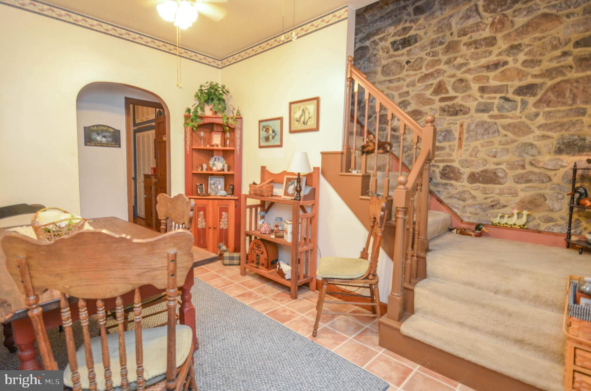 487 Walnuttown Road Fleetwood, PA 19522 - Photo 6 of 23 Gallery Image 6