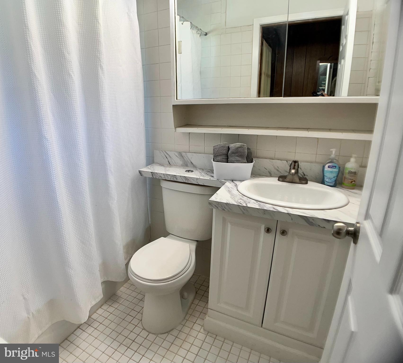 33 Ruby Lane Levittown, PA 19055 - Photo 21 of 28