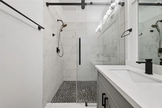 $2,600 | 314 Neyland Street, Houston, TX 77022