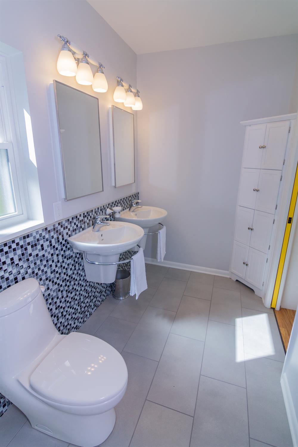 5204 Valley Ridge Road Cincinnati, OH 45247 - Photo 20 of 39 Gallery Image 20