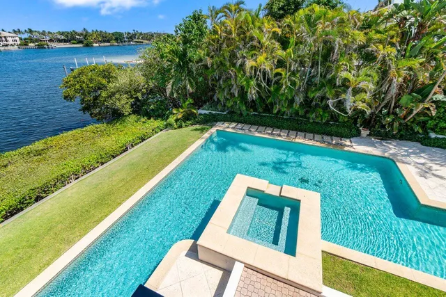 $8,900,000 | 1690 Lands End Road, Manalapan, FL 33462