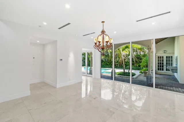 $8,900,000 | 1690 Lands End Road, Manalapan, FL 33462