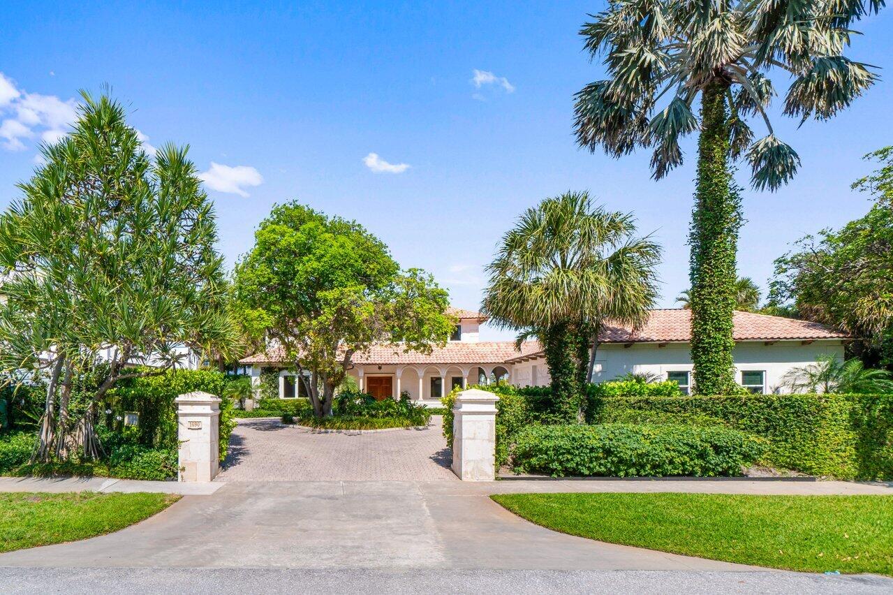 1690 Lands End Road Manalapan, FL 33462 - Photo 6 of 59 002-1690LandsEndRoad-Manalapan-FL-33462-