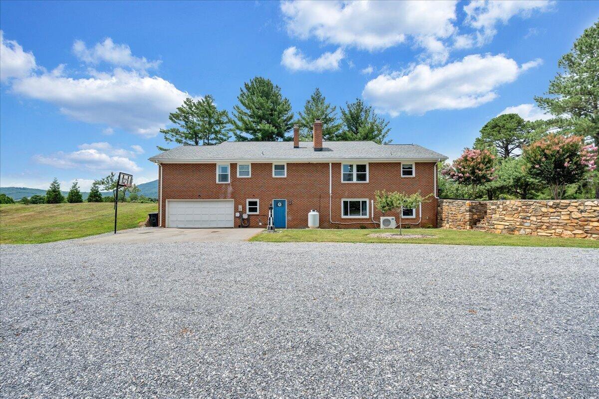 1125 Loyds Store Road Vinton, VA 24179 - Photo 73 of 119 070-MIB06140