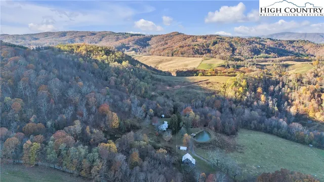 $549,000 | 984 Cloverdale Lane, Independence, VA 24348