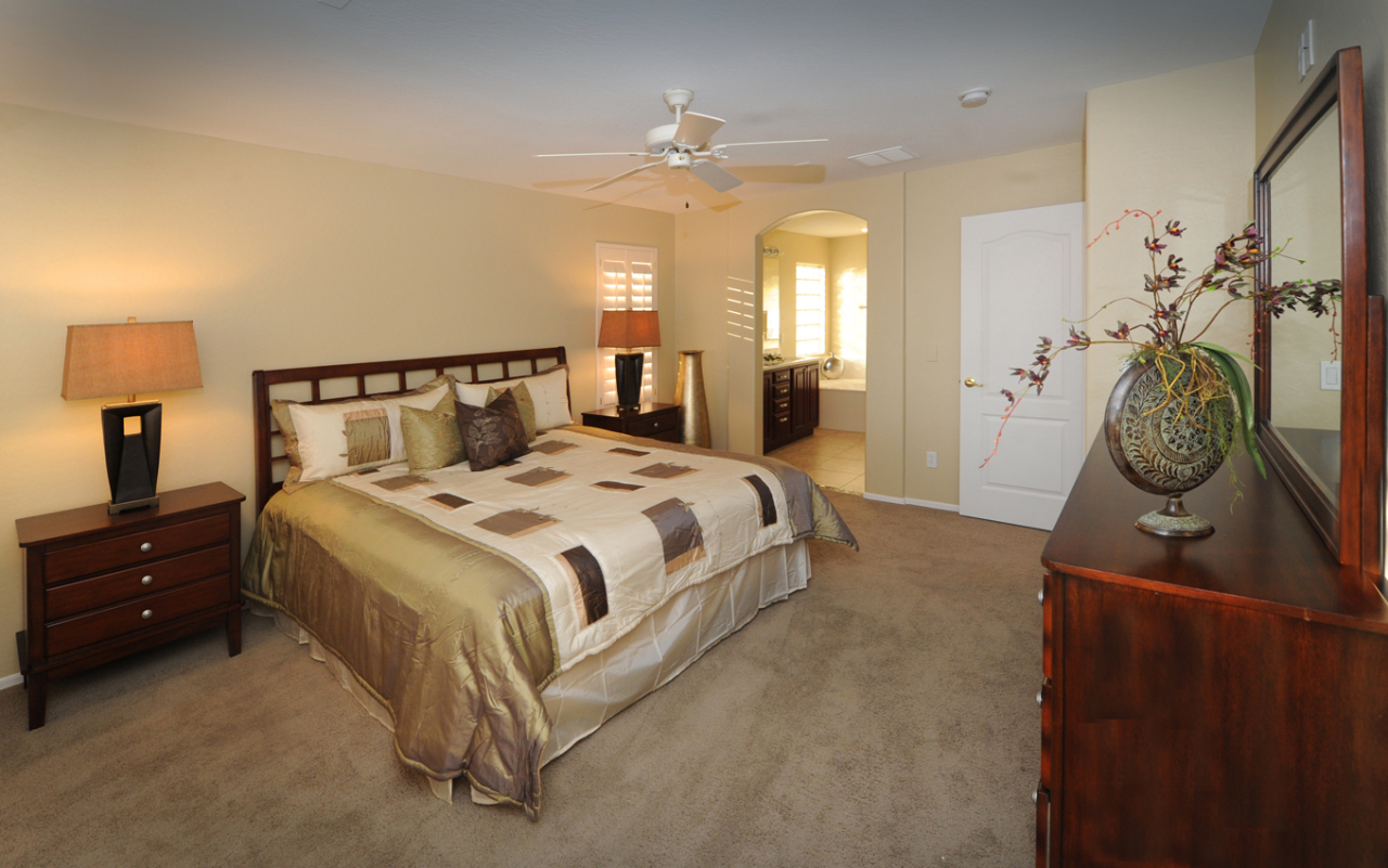 2613 West Florentine Road Phoenix, AZ 85086 - Photo 31 of 38 master bedroom