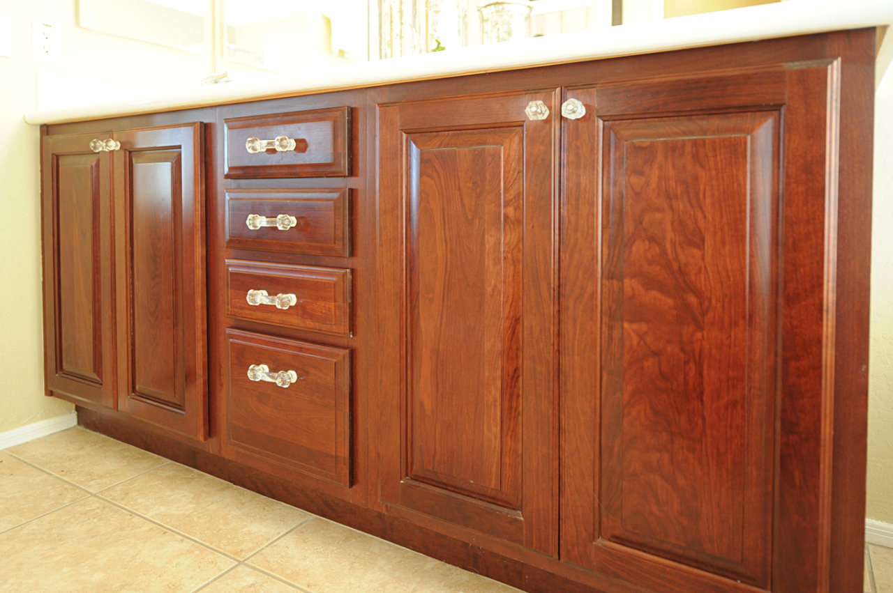 2613 West Florentine Road Phoenix, AZ 85086 - Photo 35 of 38 cabinets