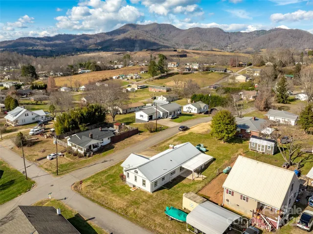 $315,000 | 82 Morgan Street, Canton, NC 28716