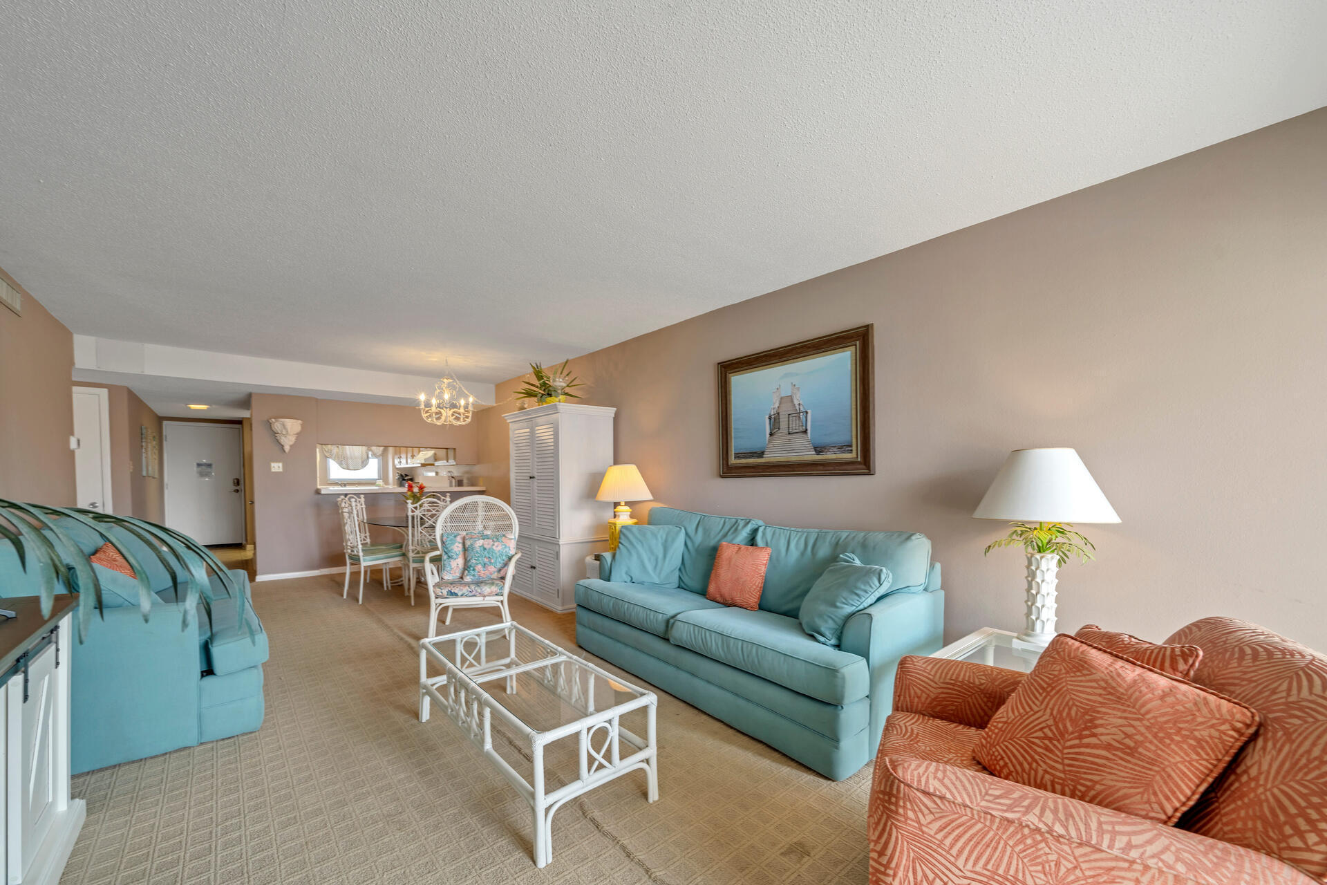 909 Santa Rosa Boulevard, Unit 138 Fort Walton Beach, FL 32548 - Photo 15 of 27 a living room with furniture and a couch