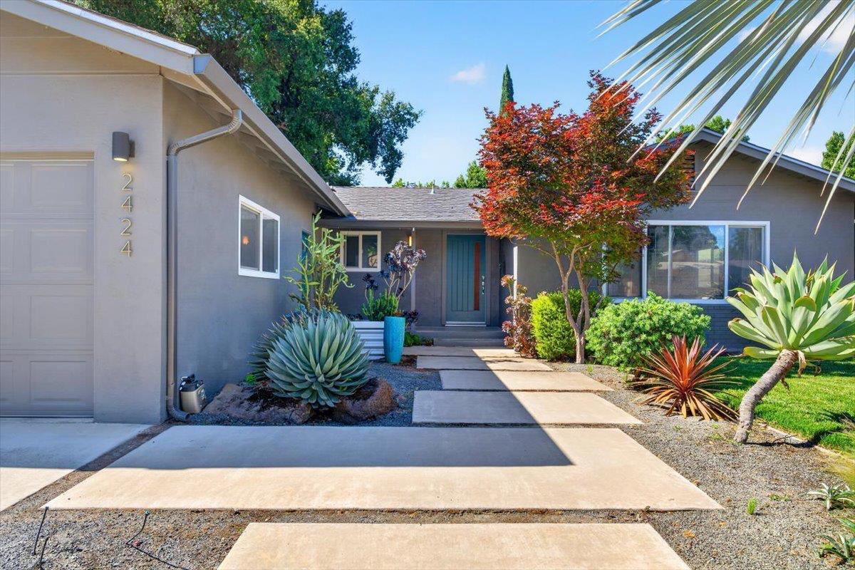 2424 Killarney Way Modesto, CA 95355 - Photo 1 of 30
