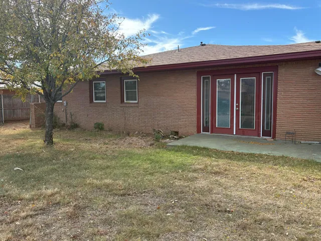 $190,000 | 130 Ave C, Hereford, TX 79045
