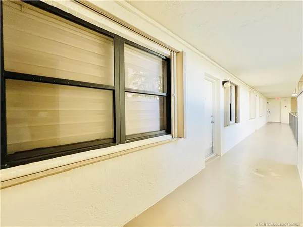 $5,300 | 10044 South Ocean Drive, Unit 205, Jensen Beach, FL 34957
