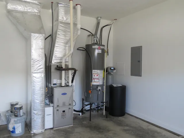 $304,900 | 1105 East Wabash Street, Frankfort, IN 46041