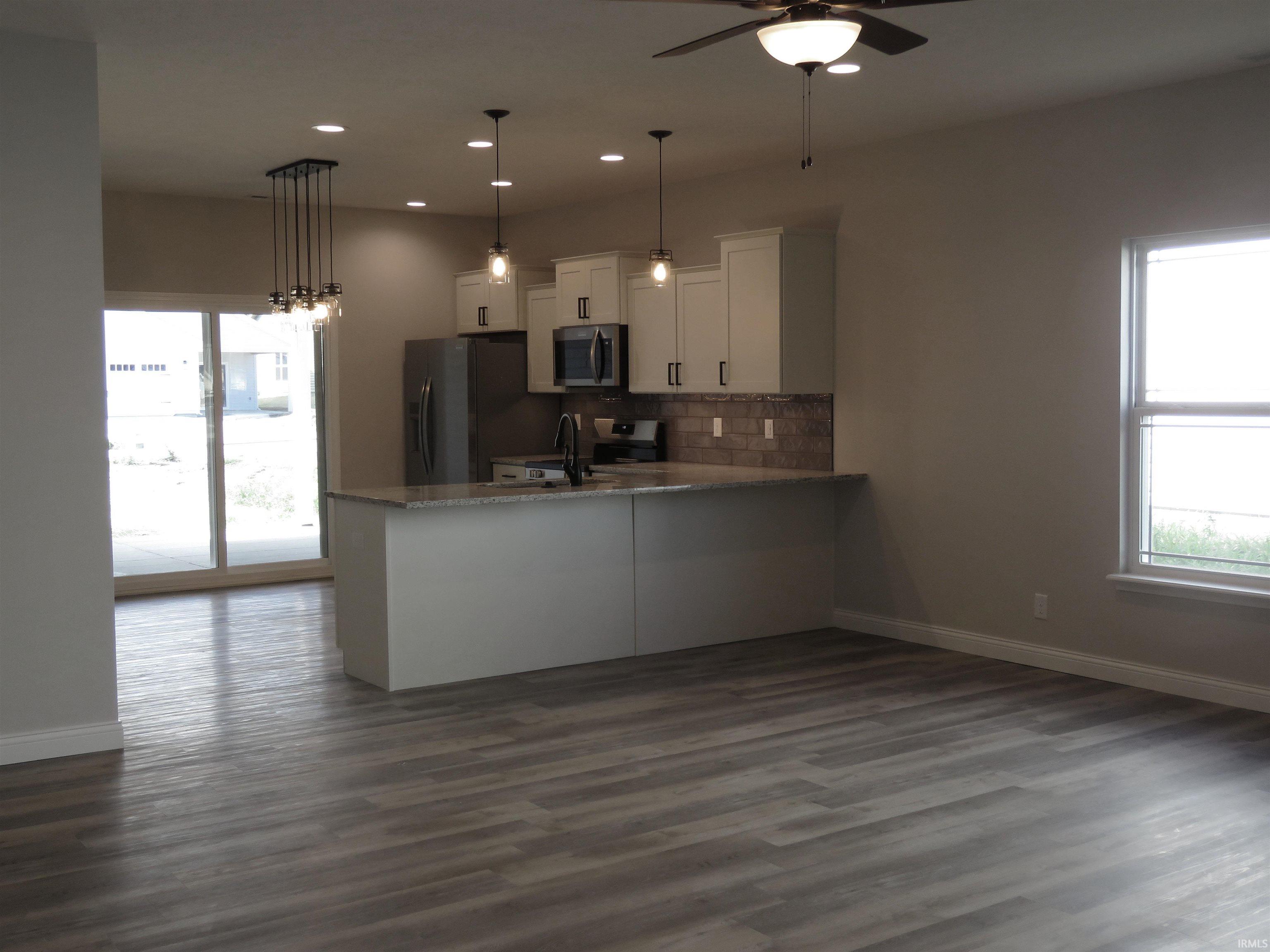 1105 East Wabash Street Frankfort, IN 46041 - Photo 3 of 18