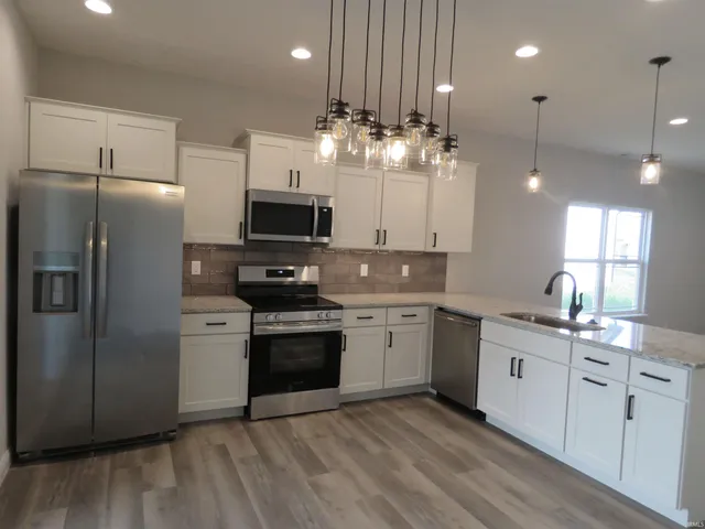 $304,900 | 1105 East Wabash Street, Frankfort, IN 46041