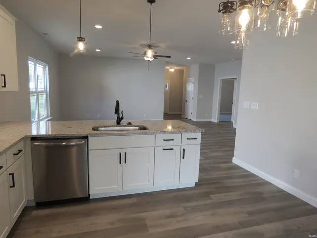 $304,900 | 1105 East Wabash Street, Frankfort, IN 46041