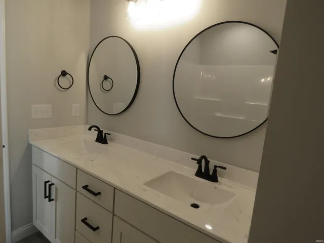 $304,900 | 1105 East Wabash Street, Frankfort, IN 46041