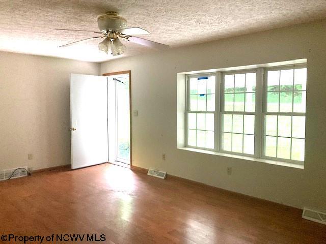 4186 Greenbrier Road Salem, WV 26426 - Photo 3 of 26 Gallery Image 3