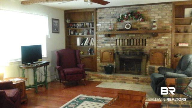 812 Bon Secour Avenue Fairhope, AL 36532 - Photo 4 of 31