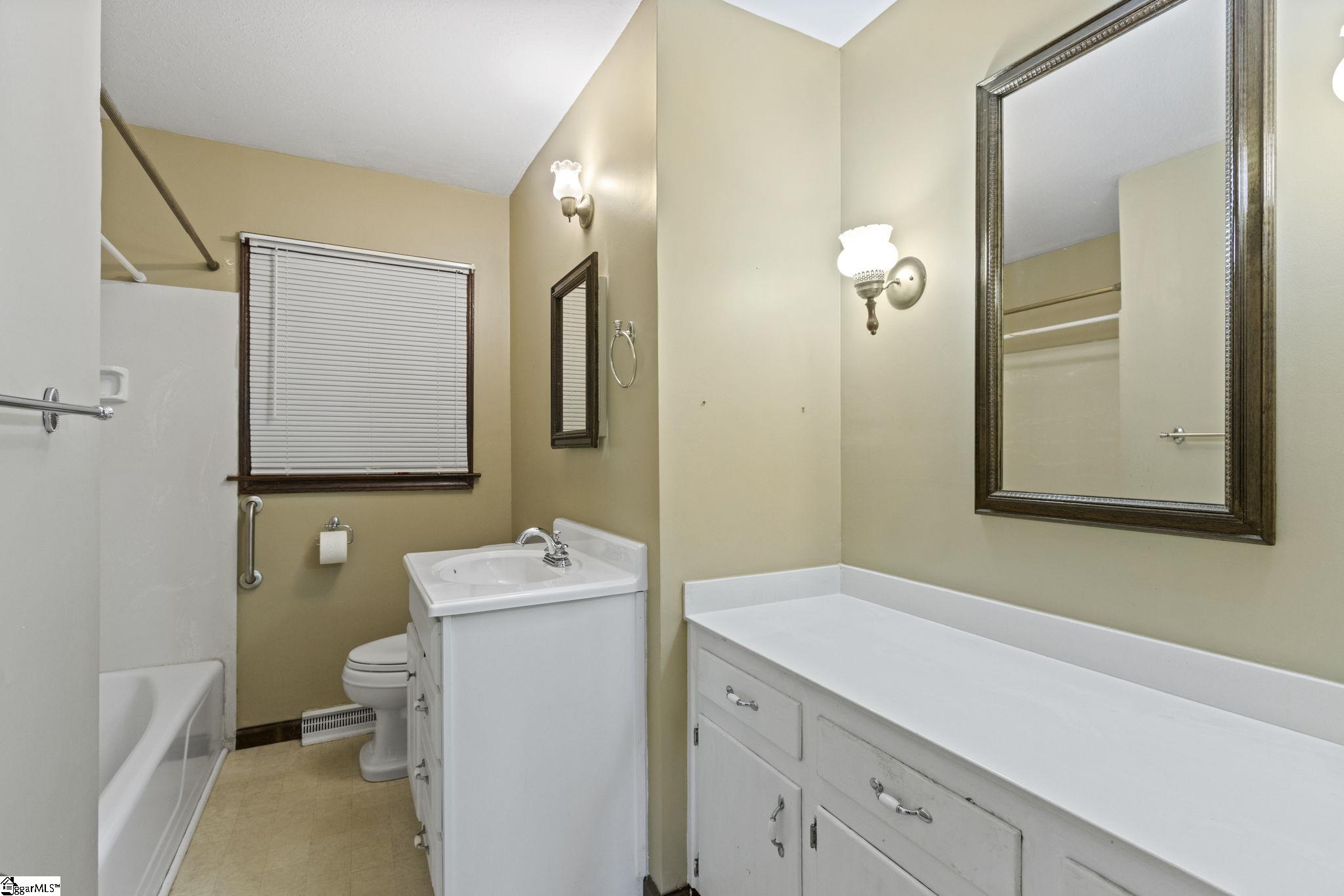 2512 Brushy Creek Road Greer, SC 29650 - Photo 14 of 31