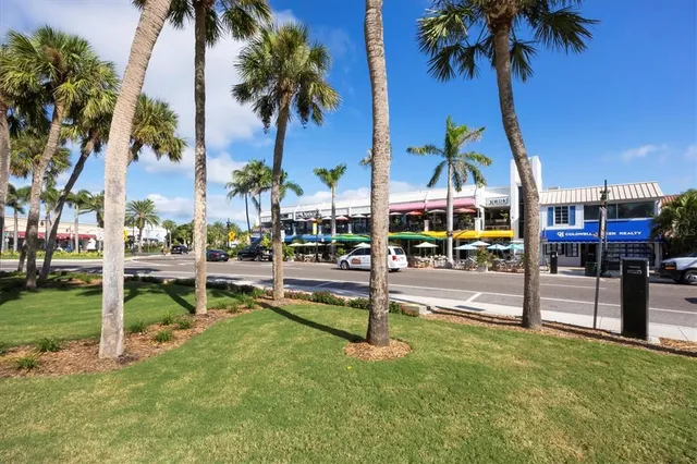 a view of outdoor space yard and patio