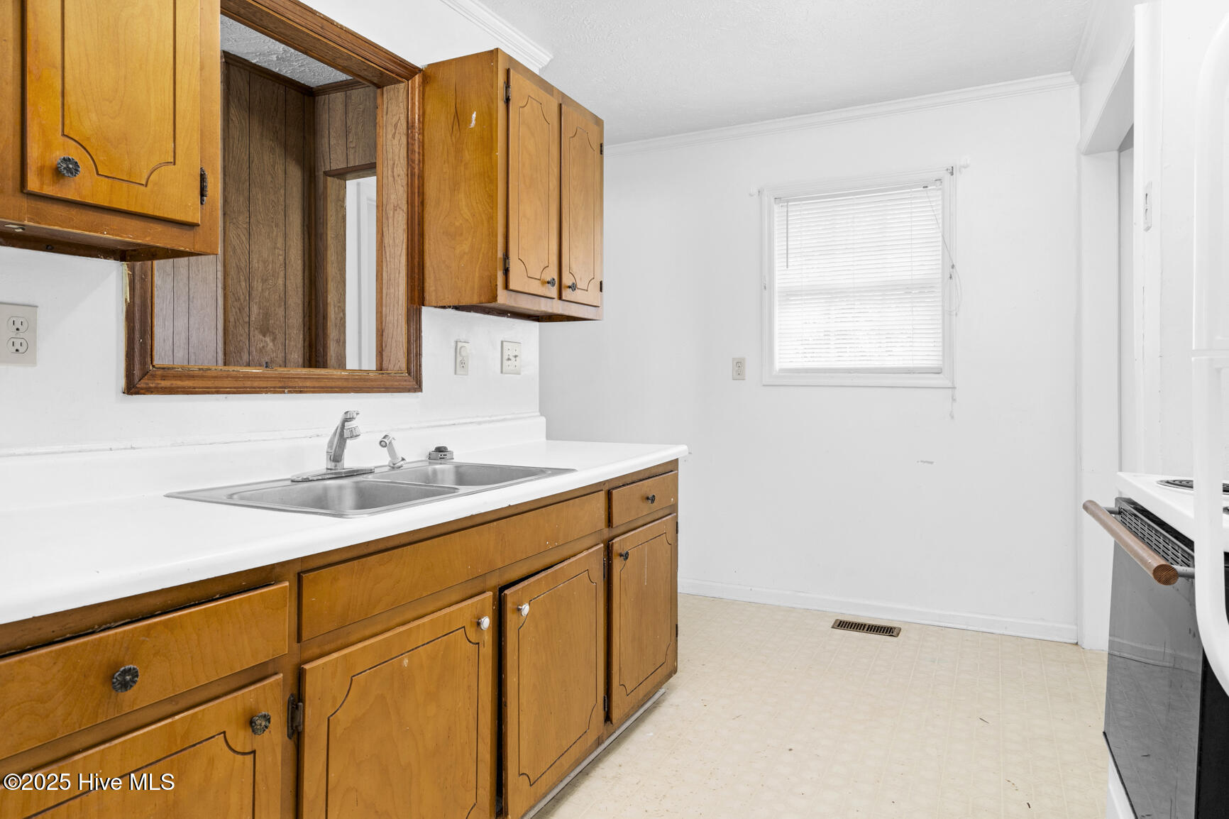 463 Lynch Cemetery Road Hollister, NC 27844 - Photo 10 of 26 010-463LynchCemeteryRoad-Hollister-NC-27