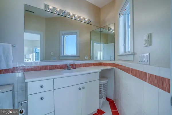 $6,200,000 | 37105 Ocean Park Lane, Fenwick Island, DE 19944