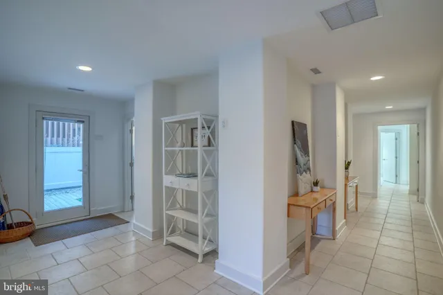 $6,200,000 | 37105 Ocean Park Lane, Fenwick Island, DE 19944