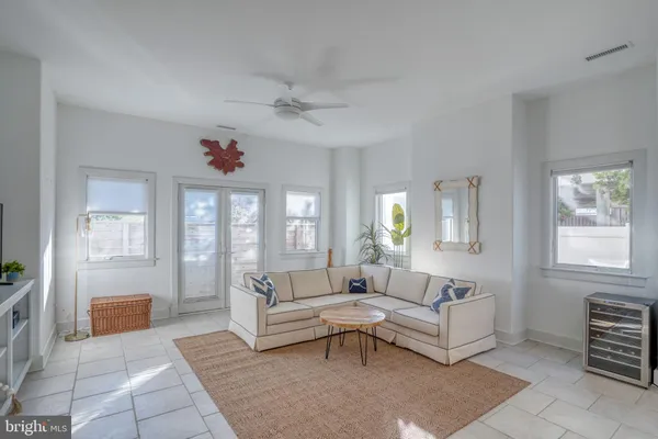 $6,200,000 | 37105 Ocean Park Lane, Fenwick Island, DE 19944