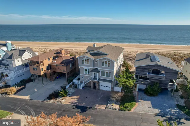 $6,200,000 | 37105 Ocean Park Lane, Fenwick Island, DE 19944