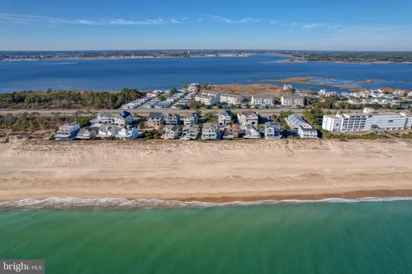 $6,200,000 | 37105 Ocean Park Lane, Fenwick Island, DE 19944