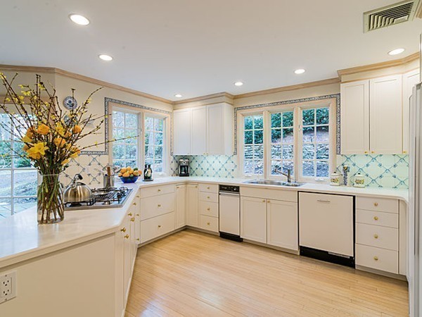 30 Fenwick Road Newton, MA 02468 - Photo 9 of 27