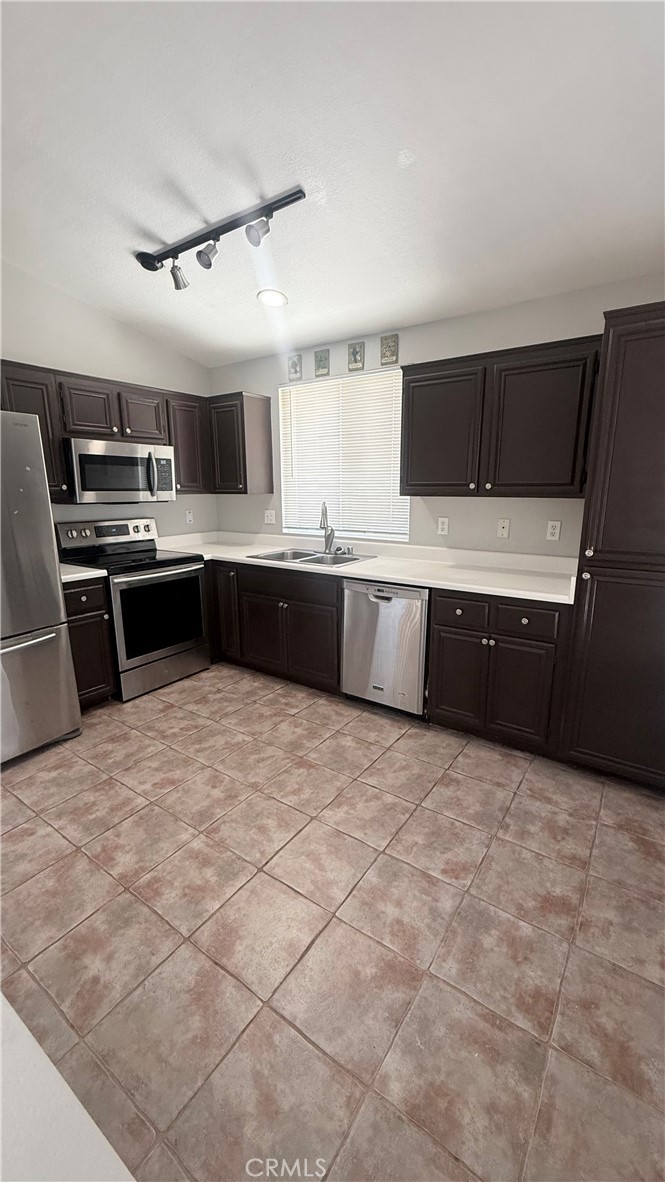44888 Corte Rodriguez Temecula, CA 92592 - Photo 4 of 22