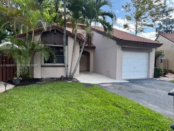 $2,700 | 17751 Northwest 63rd Court, Hialeah, FL 33015