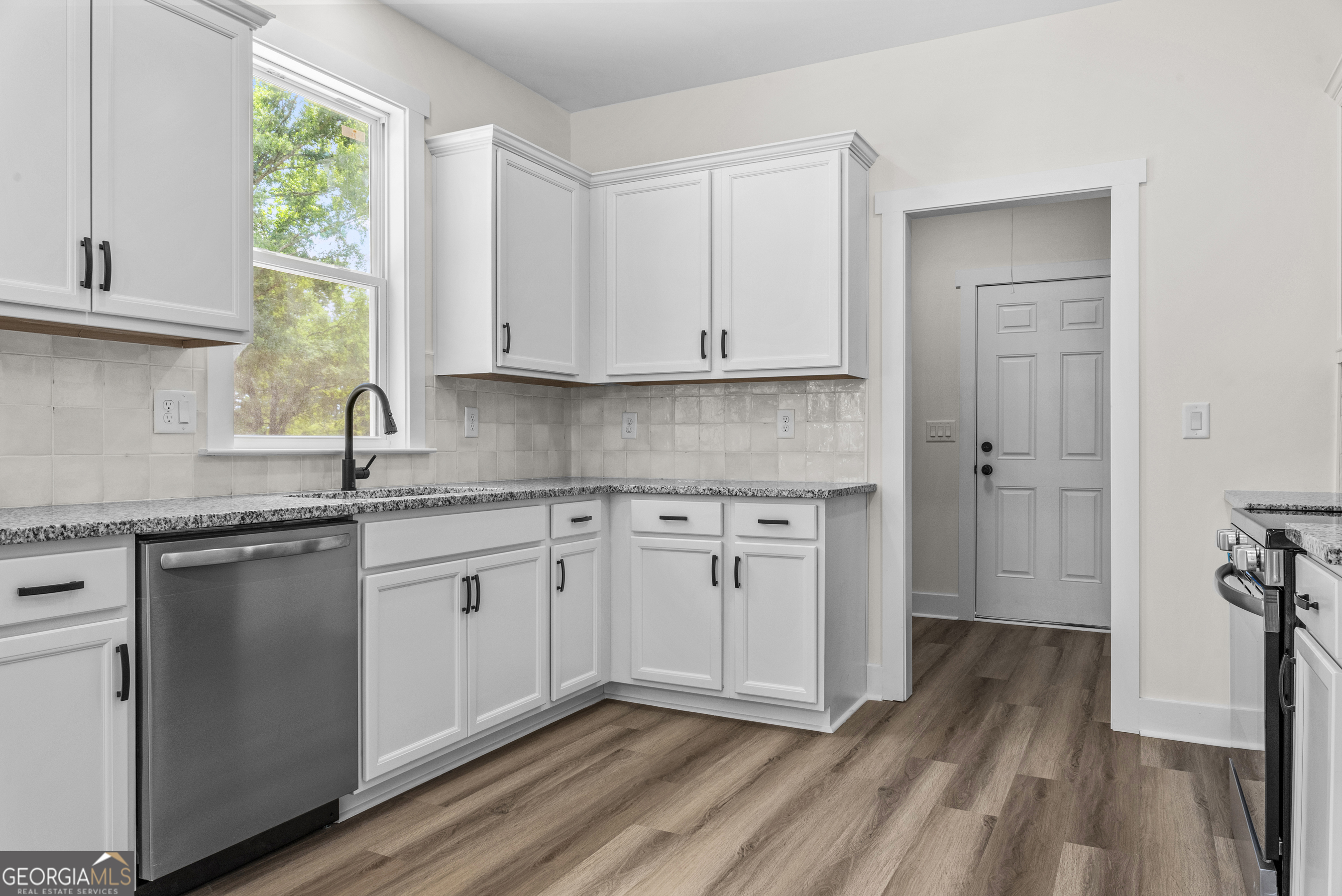 1113 Cornwall Drive Madison, GA 30650 - Photo 14 of 37