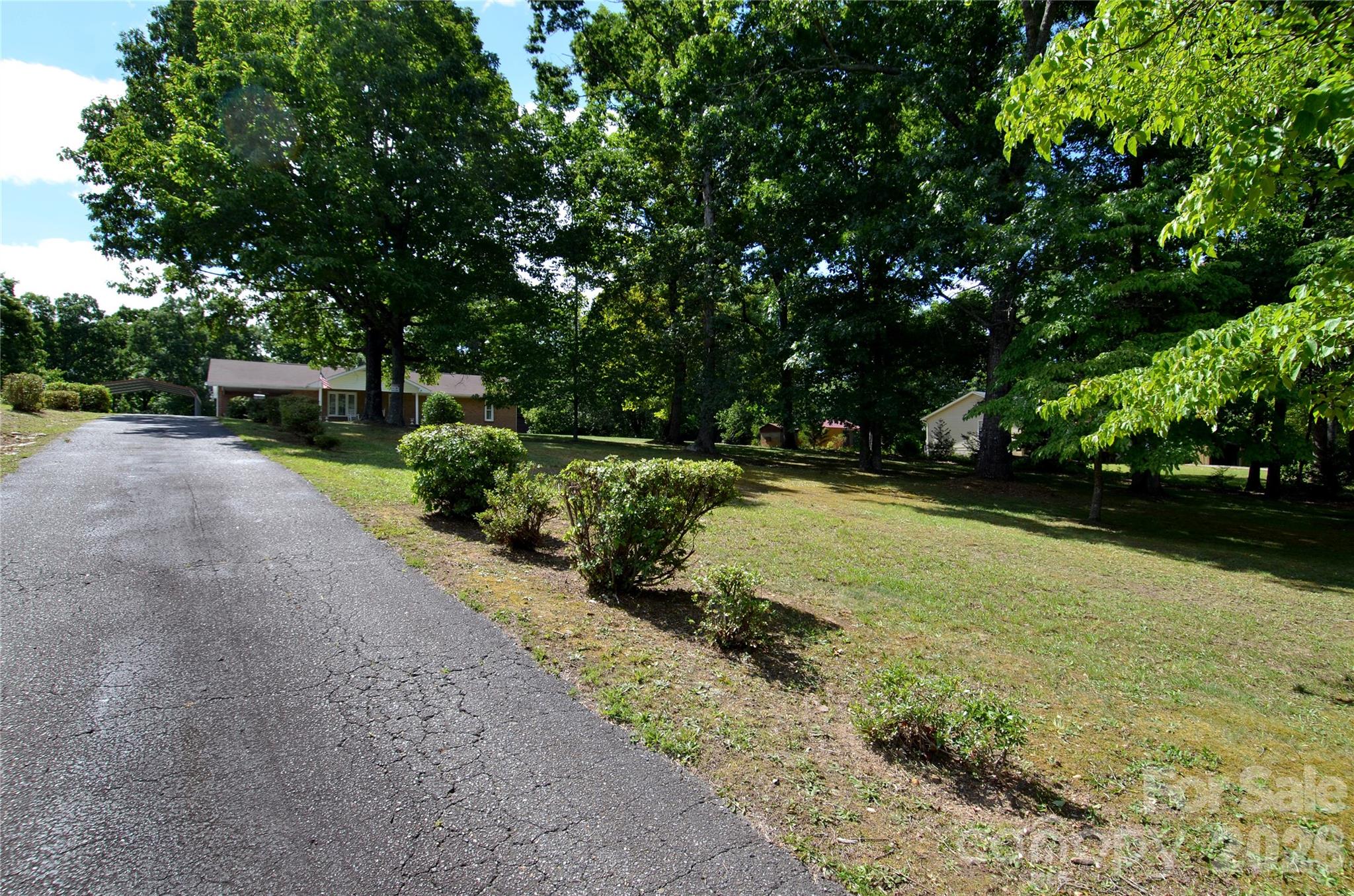848 Deer Park Road Nebo, NC 28761 - Photo 18 of 33