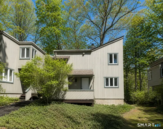$339,000 | 8 Lyle Court, Unit G, Farmington, CT 06032