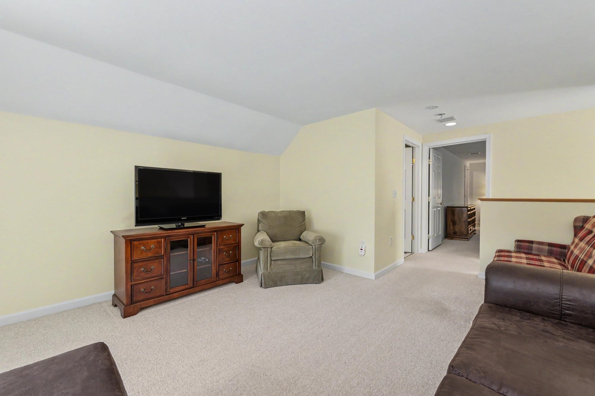 143 Hampton Meadows Hampton, NH 03842 - Photo 25 of 51